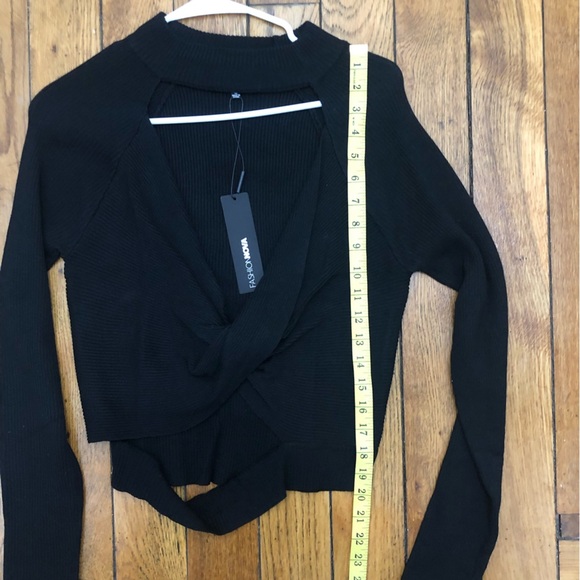 Sweater - Picture 6 of 6